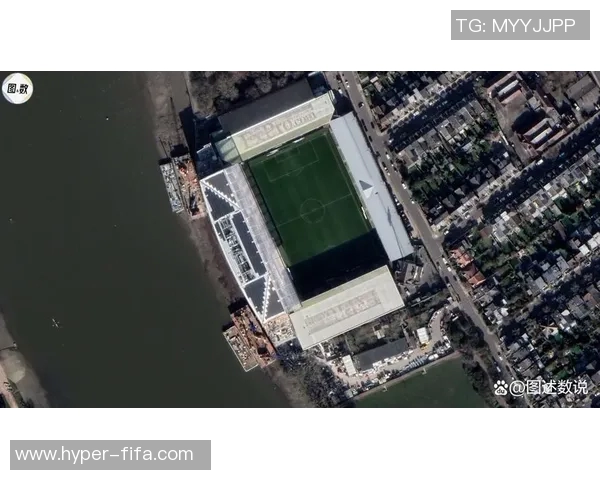 探索6人制足球场的魅力与战术策略提升团队协作与竞技水平的最佳场地选择 探索6人制足球场的魅力与战术策略提升团队协作与竞技水平的最佳场地选择